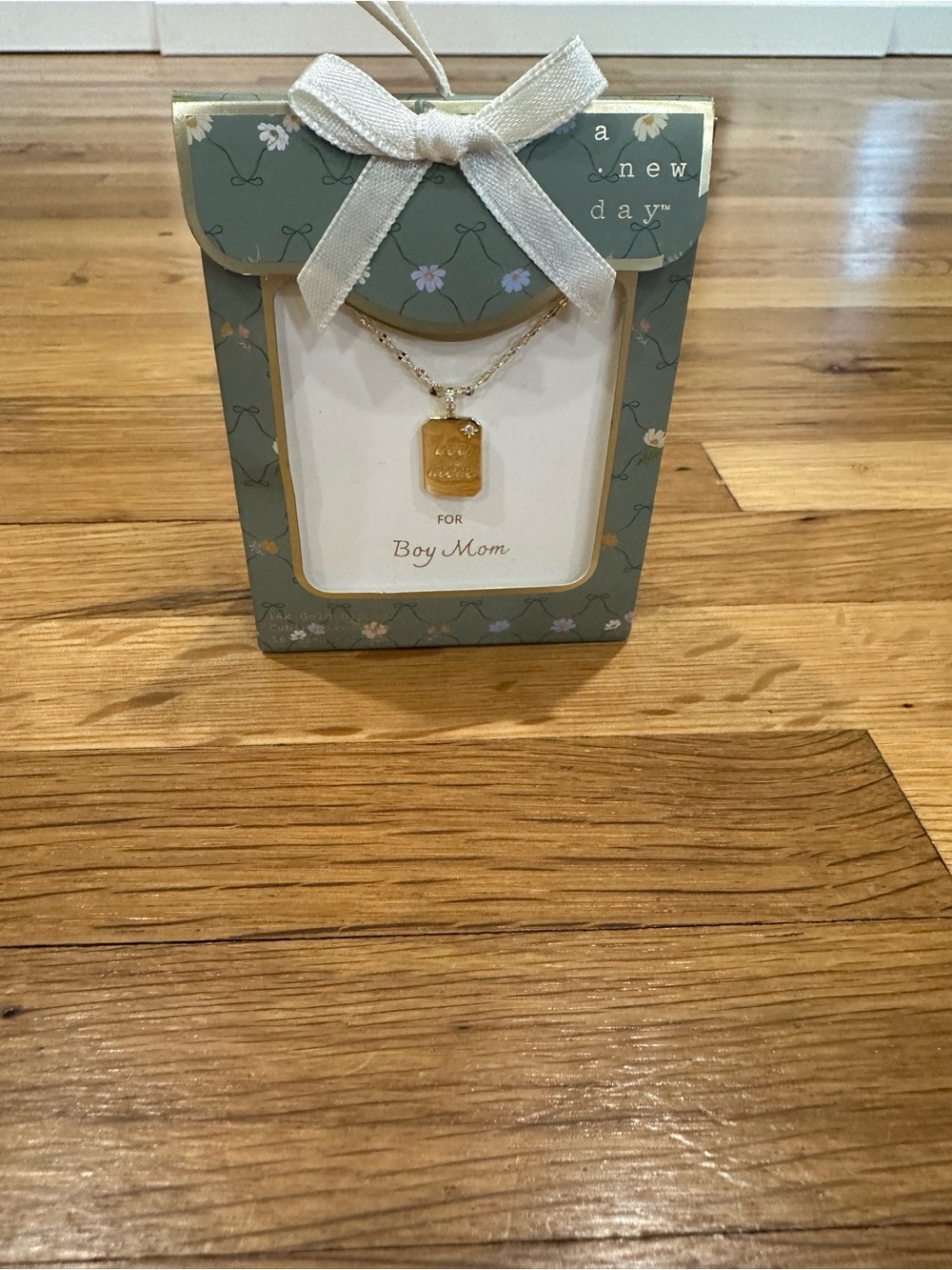 14K Gold Dipped 'Boy Mom' Pendant Necklace *NEW